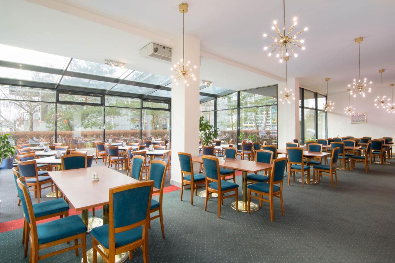 Hotel Ilf Prague Luaran gambar