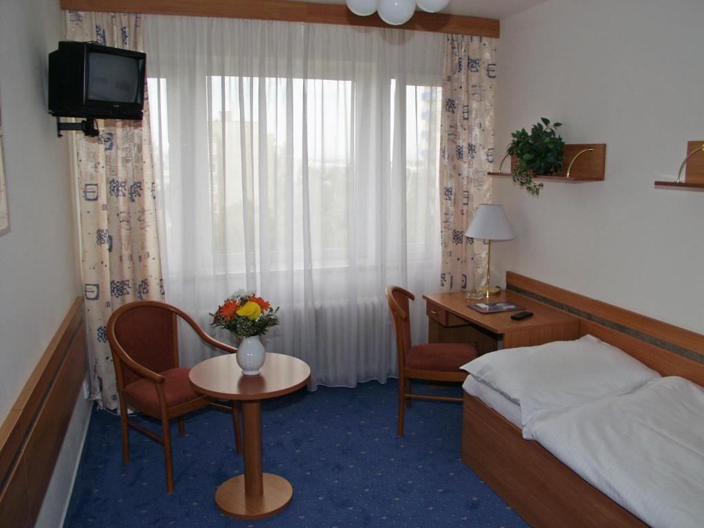 Hotel Ilf Prague Luaran gambar
