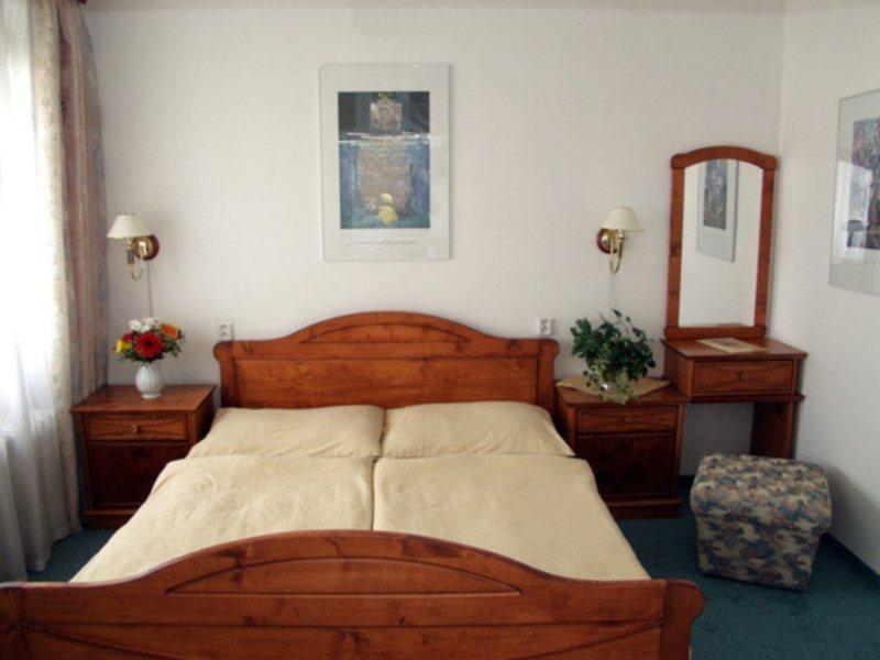 Hotel Ilf Prague Luaran gambar